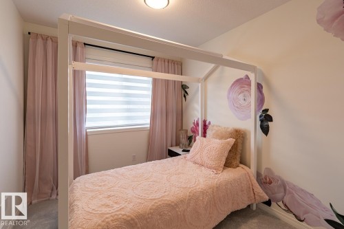 140 Pierwyck Loop, Spruce Grove, AB - Indoor Photo Showing Bedroom