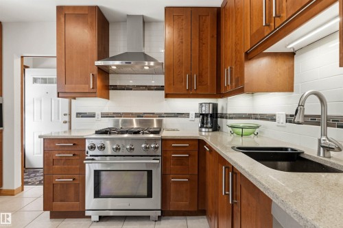 6308 131 Street, Edmonton, AB - Indoor Photo Showing Kitchen With Upgraded Kitchen