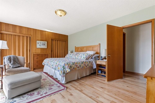 6308 131 Street, Edmonton, AB - Indoor Photo Showing Bedroom