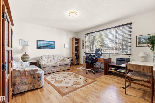 6308 131 Street, Edmonton, AB - Indoor Photo Showing Living Room