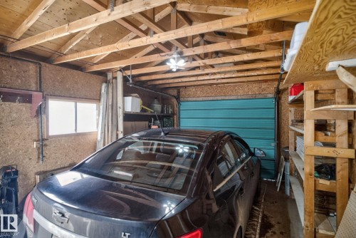 12230 95A Street, Edmonton, AB - Indoor Photo Showing Garage