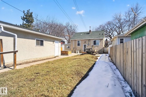 12230 95A Street, Edmonton, AB - Outdoor