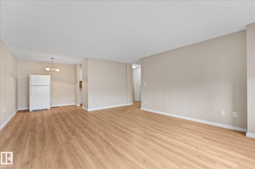 102 13910 Stony Plain Road, Edmonton, AB - Indoor