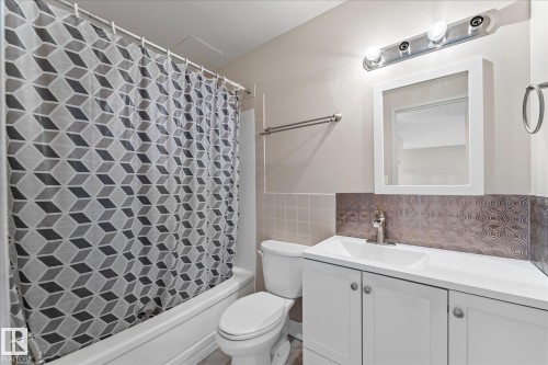 102 13910 Stony Plain Road, Edmonton, AB - Indoor Photo Showing Bathroom