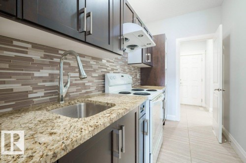 2212 22 Street, Edmonton, AB - Indoor Photo Showing Kitchen