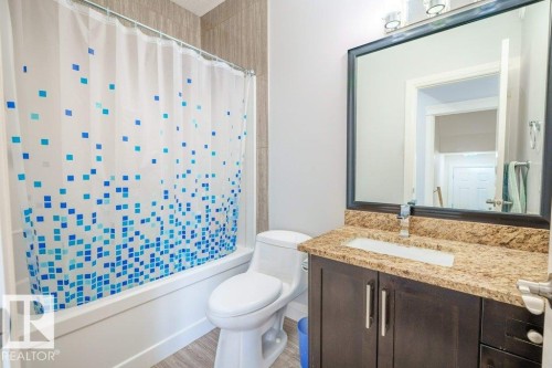 2212 22 Street, Edmonton, AB - Indoor Photo Showing Bathroom