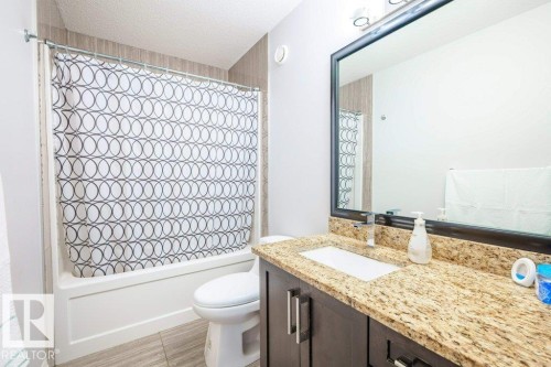 2212 22 Street, Edmonton, AB - Indoor Photo Showing Bathroom