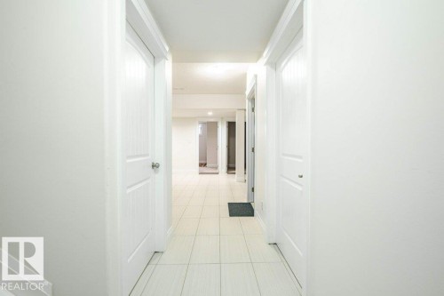 2212 22 Street, Edmonton, AB - Indoor Photo Showing Other Room