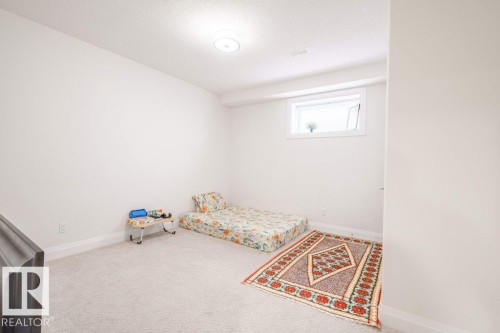 2212 22 Street, Edmonton, AB - Indoor