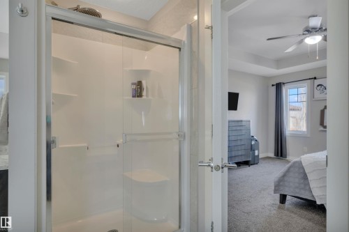 41 Sutherland Street, Leduc, AB - Indoor Photo Showing Bathroom