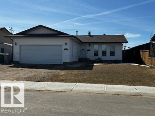 4611 50A Avenue  Lamont, AB T0B 2R0