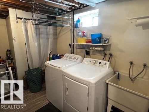4611 50A Avenue, Lamont, AB - Indoor Photo Showing Laundry Room