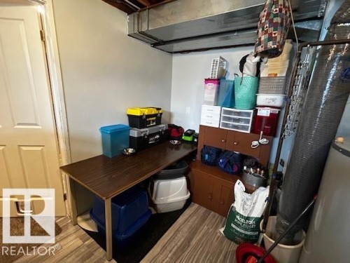 4611 50A Avenue, Lamont, AB - Indoor
