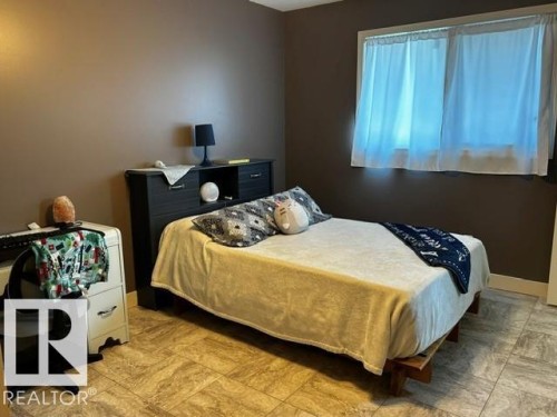 4611 50A Avenue, Lamont, AB - Indoor Photo Showing Bedroom