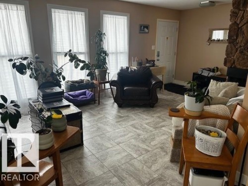 4611 50A Avenue, Lamont, AB - Indoor Photo Showing Living Room