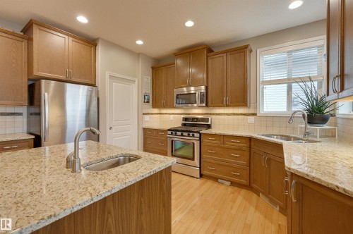 20645 93A Avenue, Edmonton, AB - Indoor Photo Showing Kitchen With Stainless Steel Kitchen With Double Sink With Upgraded Kitchen