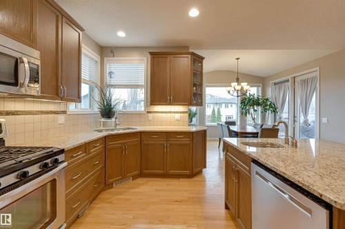 20645 93A Avenue, Edmonton, AB - Indoor Photo Showing Kitchen With Stainless Steel Kitchen