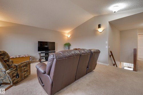 20645 93A Avenue, Edmonton, AB - Indoor
