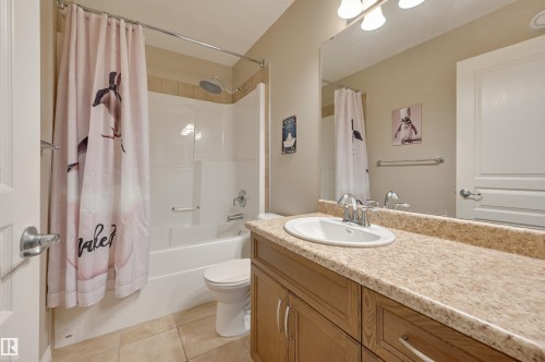 20645 93A Avenue, Edmonton, AB - Indoor Photo Showing Bathroom