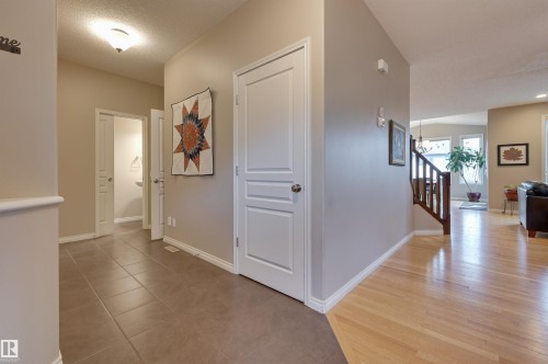 20645 93A Avenue, Edmonton, AB - Indoor Photo Showing Other Room