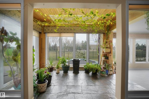 10815 Bearspaw Dr E Nw, Edmonton, AB - Indoor Photo Showing Other Room