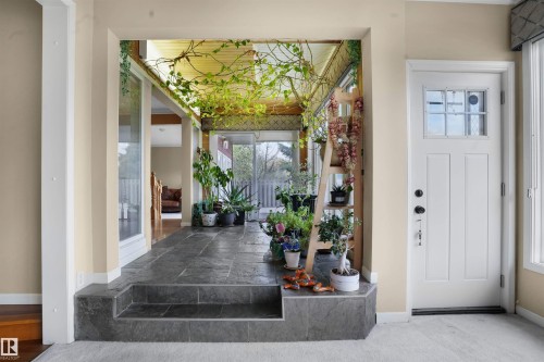 10815 Bearspaw Dr E Nw, Edmonton, AB - Indoor Photo Showing Other Room