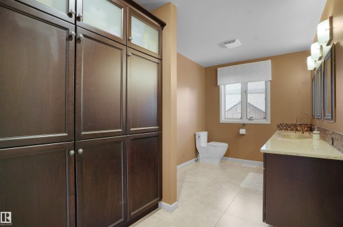 10815 Bearspaw Dr E Nw, Edmonton, AB - Indoor Photo Showing Other Room