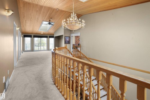 10815 Bearspaw Dr E Nw, Edmonton, AB - Indoor Photo Showing Other Room