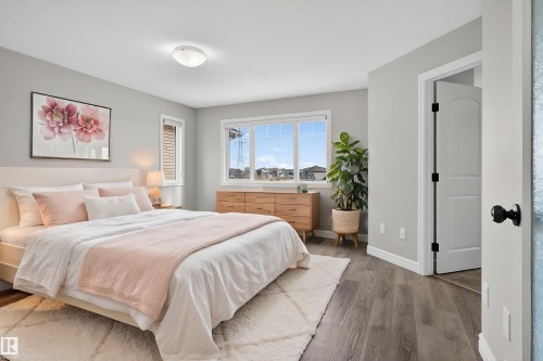 8825 24 Avenue, Edmonton, AB - Indoor Photo Showing Bedroom