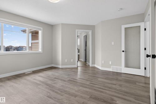 8825 24 Avenue, Edmonton, AB - Indoor Photo Showing Other Room