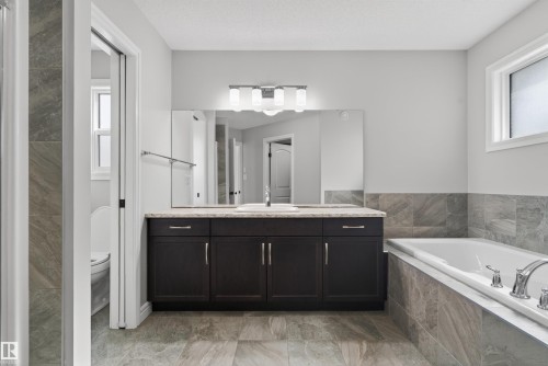 8825 24 Avenue, Edmonton, AB - Indoor Photo Showing Bathroom