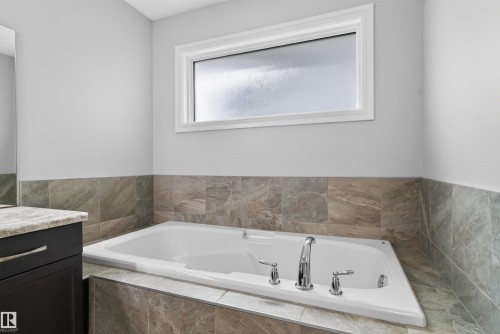 8825 24 Avenue, Edmonton, AB - Indoor Photo Showing Bathroom