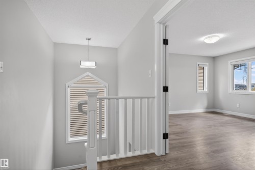 8825 24 Avenue, Edmonton, AB - Indoor Photo Showing Other Room