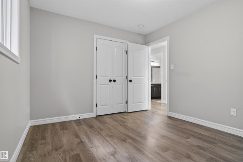 8825 24 Avenue, Edmonton, AB - Indoor Photo Showing Other Room