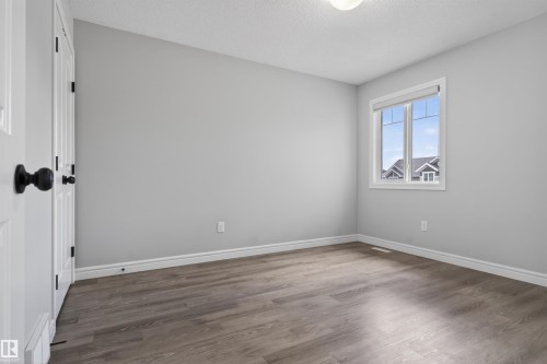 8825 24 Avenue, Edmonton, AB - Indoor Photo Showing Other Room