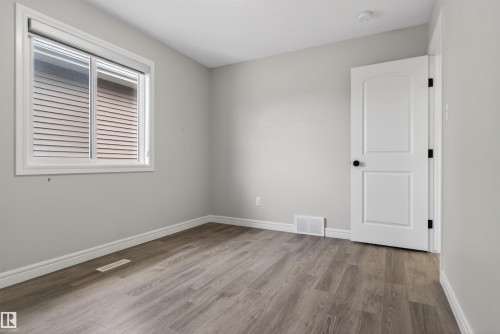 8825 24 Avenue, Edmonton, AB - Indoor Photo Showing Other Room
