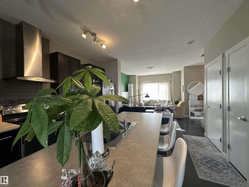 194 Allard Link, Edmonton, AB - Indoor