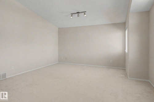 3505 Mclean Crescent, Edmonton, AB - Indoor Photo Showing Other Room