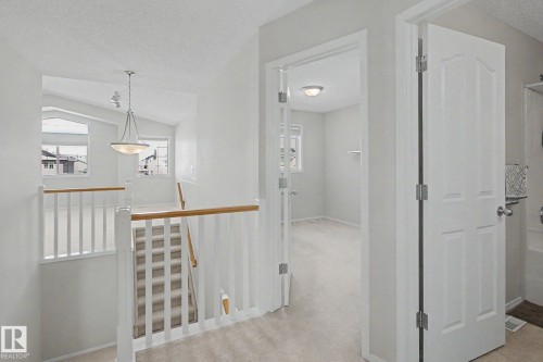 3505 Mclean Crescent, Edmonton, AB - Indoor Photo Showing Other Room