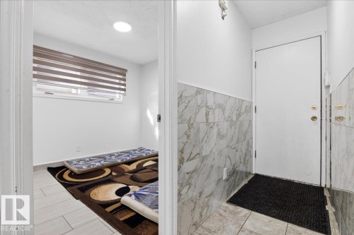 15815 124 Street, Edmonton, AB - Indoor