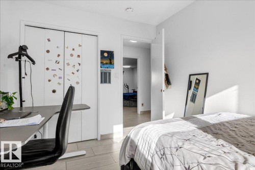 15815 124 Street, Edmonton, AB - Indoor Photo Showing Bedroom