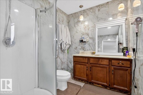 15815 124 Street, Edmonton, AB - Indoor Photo Showing Bathroom