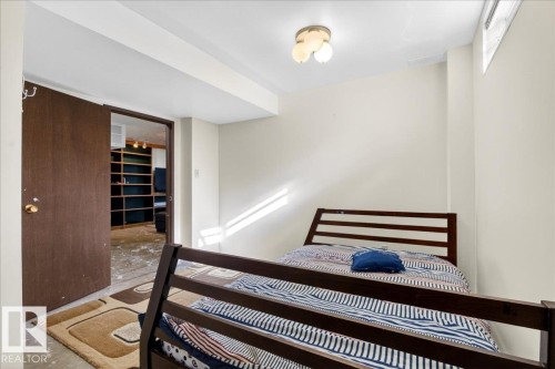 15815 124 Street, Edmonton, AB - Indoor Photo Showing Bedroom