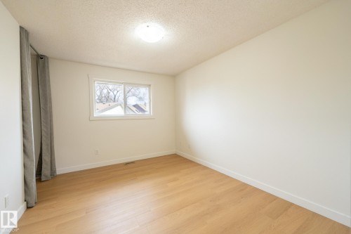 744 Saddleback Road, Edmonton, AB - Indoor Photo Showing Other Room