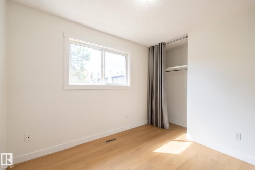 744 Saddleback Road, Edmonton, AB - Indoor Photo Showing Other Room