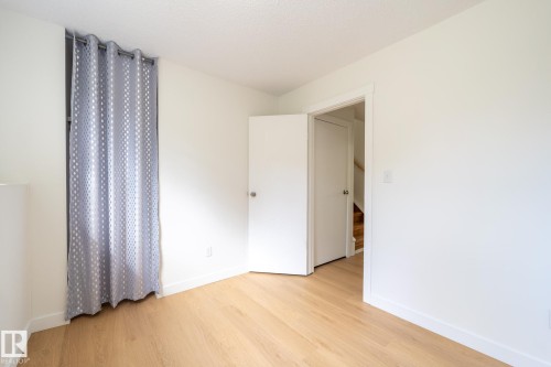 744 Saddleback Road, Edmonton, AB - Indoor Photo Showing Other Room