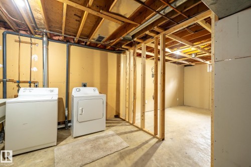 744 Saddleback Road, Edmonton, AB - Indoor Photo Showing Laundry Room