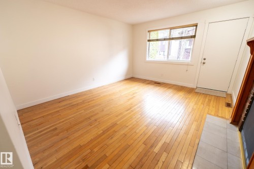 744 Saddleback Road, Edmonton, AB - Indoor Photo Showing Other Room