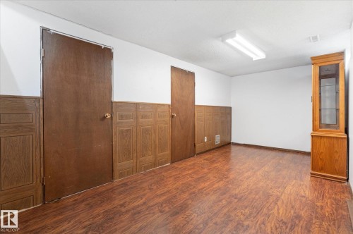 20 Athabasca Acres, Devon, AB - Indoor Photo Showing Other Room