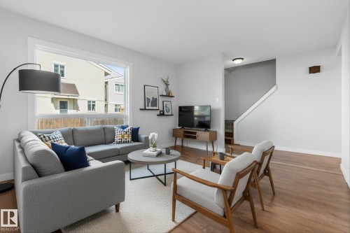 20 Athabasca Acres, Devon, AB - Indoor Photo Showing Living Room